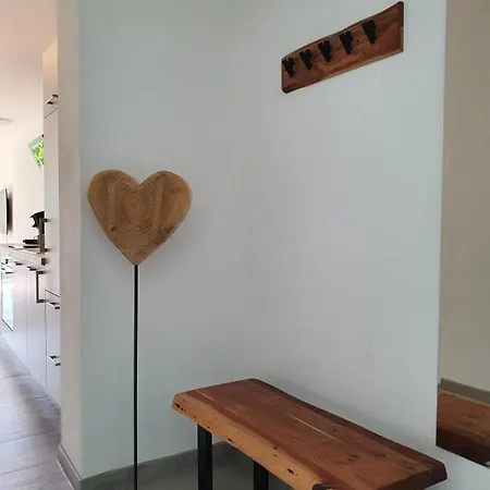 Апартаменты Bergzeit - *