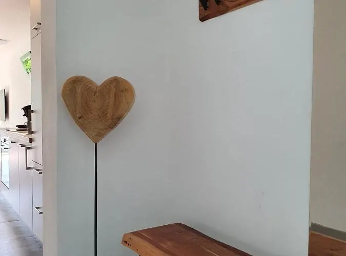 Апартаменты Bergzeit - *